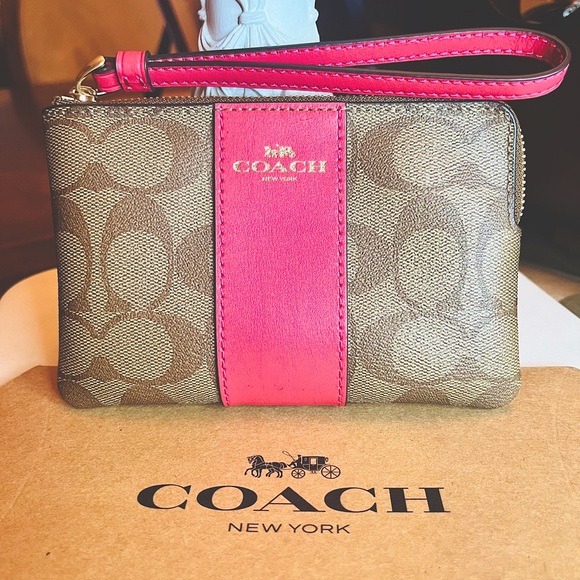Coach Sm Corner Zip Wristlet in Signature Canvas Brown & Muted Red Leather -NWOT - Picture 1 of 7